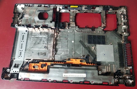 Acer-Aspire-5560-Bottom-Base-Lowercase-WIS604MF20 used